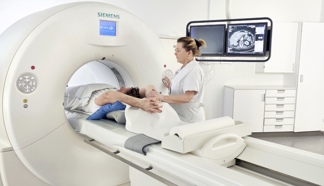 Lunger og mave - CT-skanning (thorax og abdomen med IV-kontraststof)